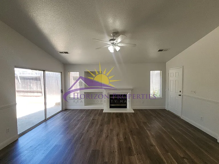 8323 Adagio Way — Photo 3