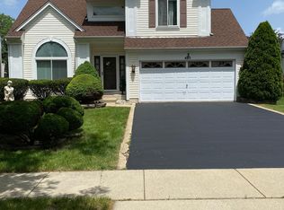485 Topaz Ln, Bartlett, IL 60103