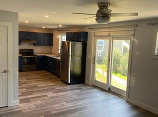 16 Stark Hwy N #B, Dunbarton, NH 03046