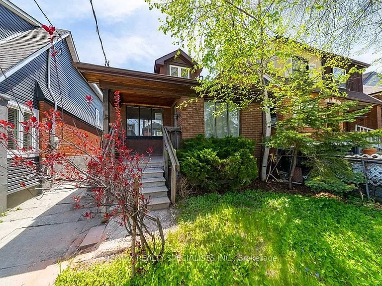 29 Goodwood Ave #LOWER — Photo 15