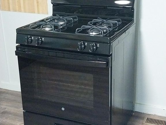 New gas range
