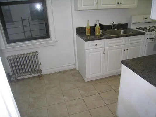 Rented by Alexiou Realty | media 4