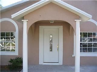 2nd image of 2308 Rio Vista Ave