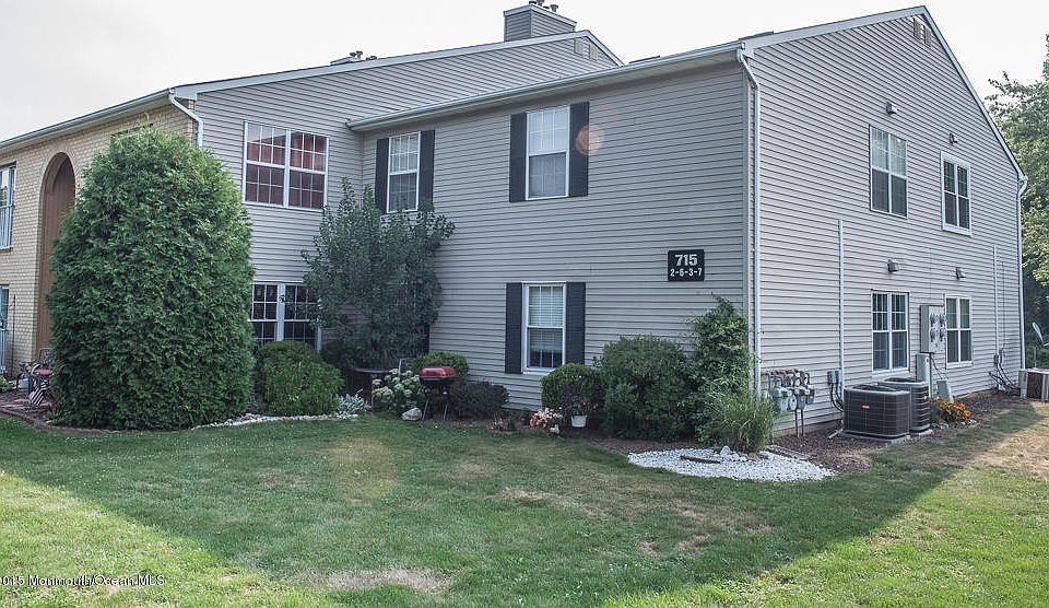 1st image of 715-6 Zlotkin Cir