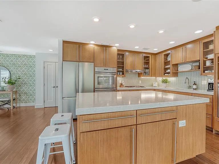 425 McKinley Dr — Photo 20