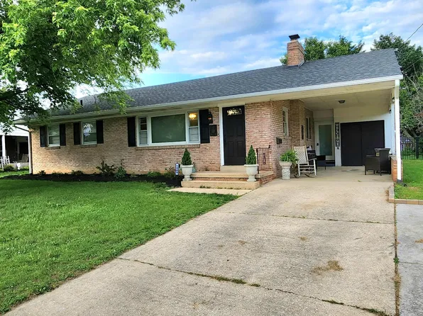 1009 Keith Dr, Hanover, PA 17331