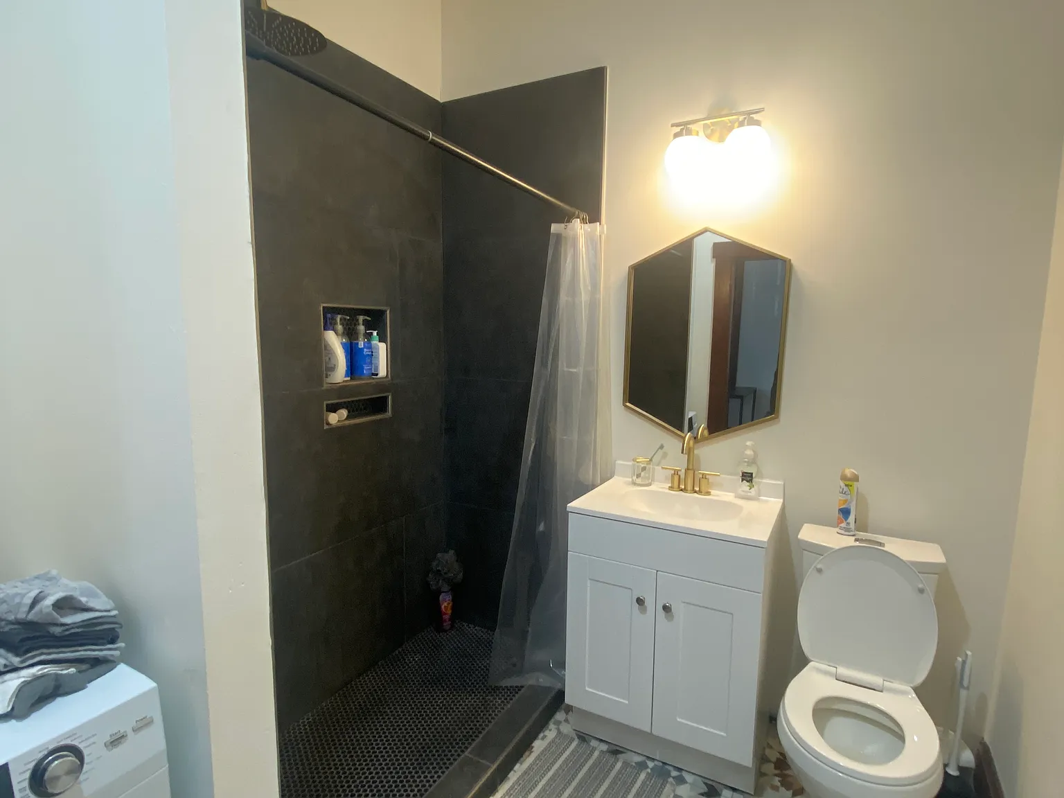 2 bed, 1084 sqft, $2,150 — Photo 2