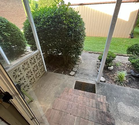 2nd image of 307 N Main St #19