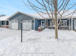 8 Chamberlain Cres, Penetanguishene, ON L9M0A5