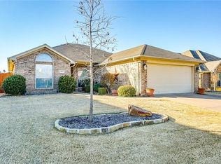 1024 Winepress Rd, Burleson, TX 76028