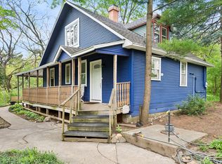 221 Mohawk Trl, Algonquin, IL 60102