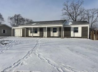 722-1 Capitol Rd, Valparaiso, IN 46385