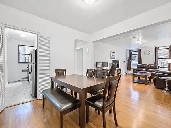 350 East 54th Street 3K image 3 of 12