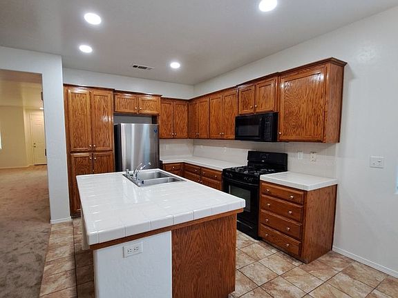 5th image of 2373 S Playa Ave