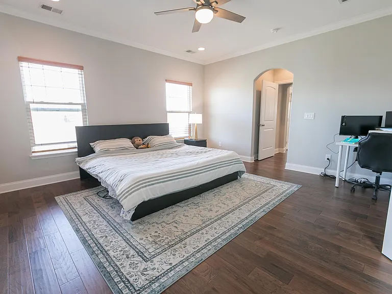1055 Crisp Spring Dr — Photo 16