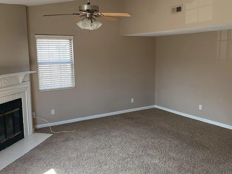1413 Bobolink Pl — Photo 3