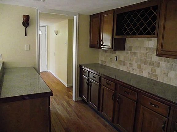 5th image of 1009 Goodwin Dr