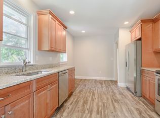 53 Old Bridge Rd, Brookfield, CT 06804