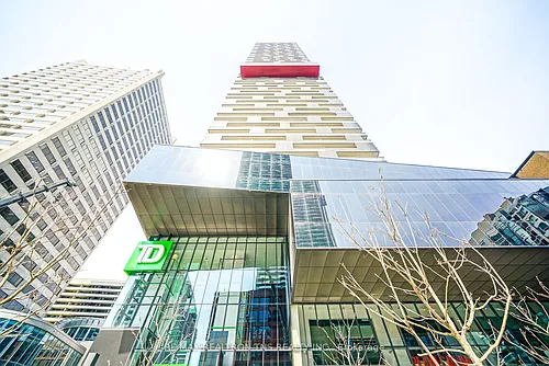 8 Eglinton Ave E Photo 1