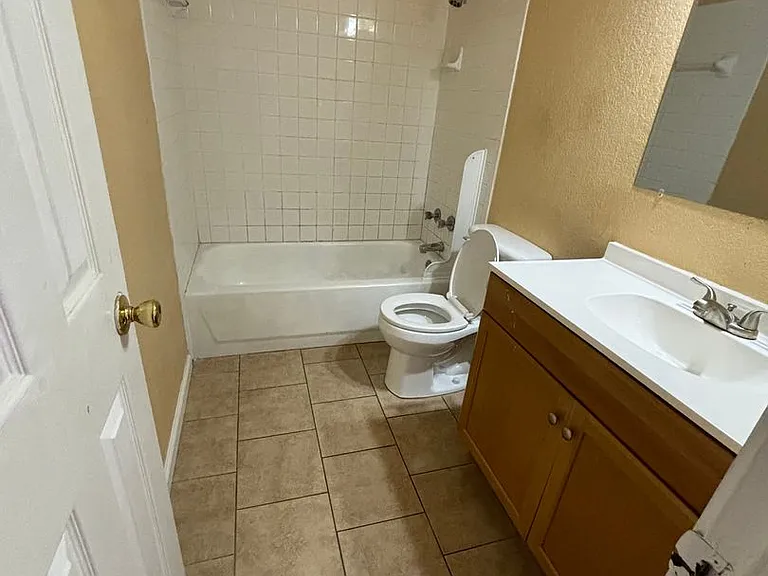 1302 Monroe Loop — Photo 11