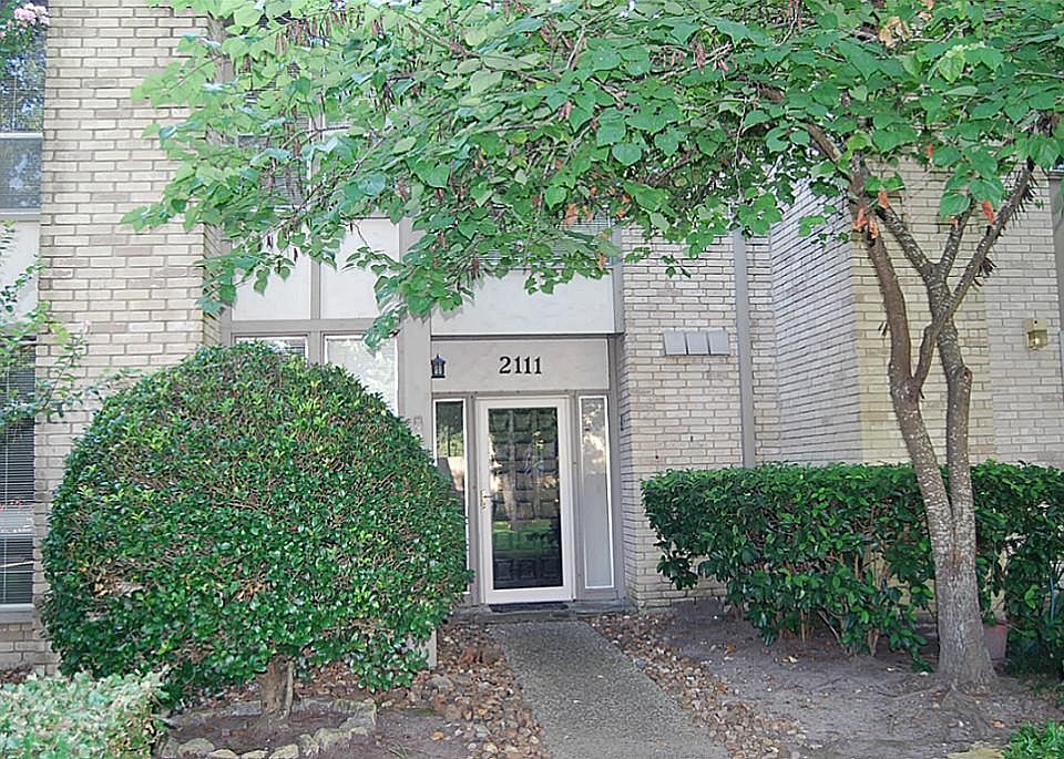 1st image of 2111 Lake Village Dr