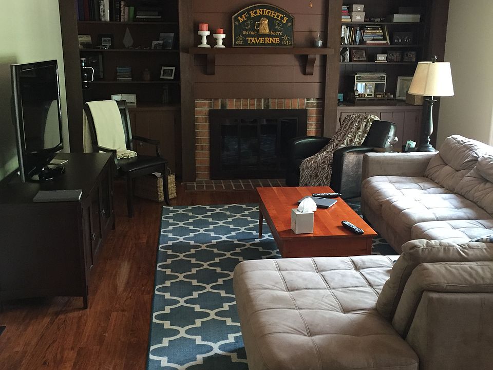 1st Floor Family Room