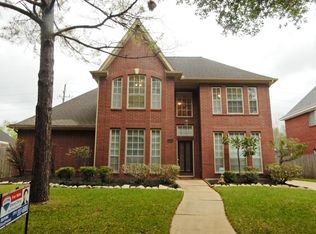 4611 Meadow Green Dr, Sugar Land, TX 77479