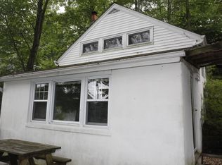 263 Maxim Dr, Hopatcong, NJ 07843