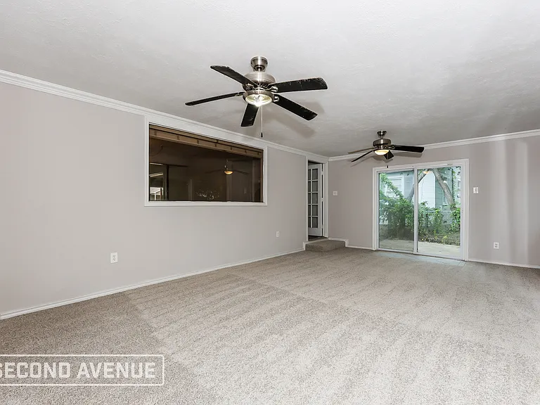533 Lee St — Photo 12