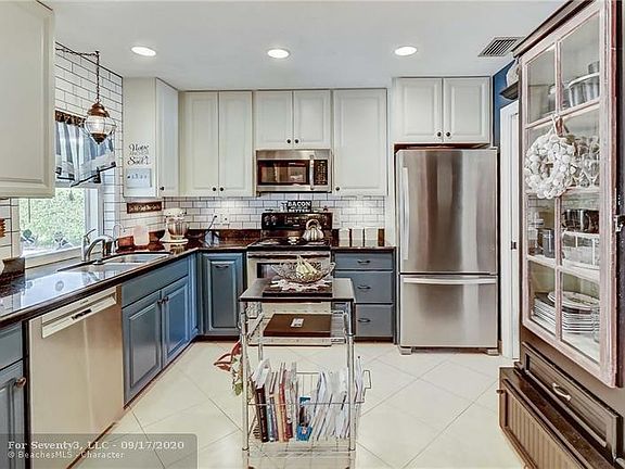 3rd image of 2521 NW 98th Ln