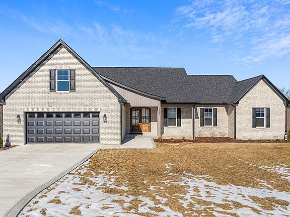 3rd image of 3104 Westowne Cir