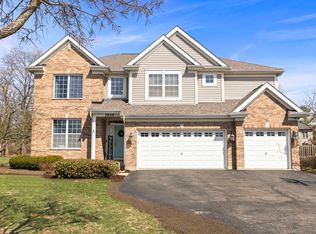 1934 Raintree Rd, Yorkville, IL 60560