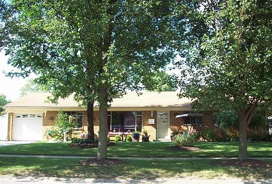 1st image of 1005 Larriwood Ave