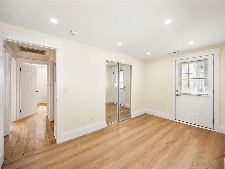 6190 Mesa Ave — Photo 18