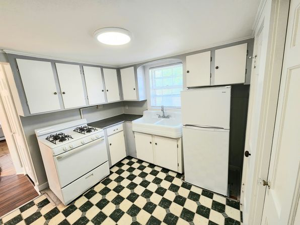6 Webster St #A