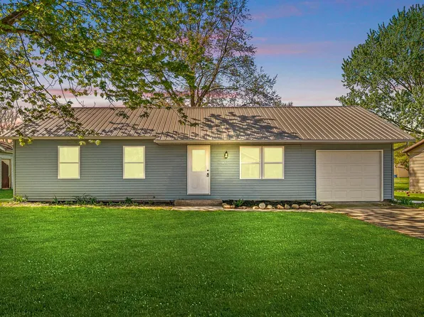 1740 Corey Dr, Bremen, IN 46506