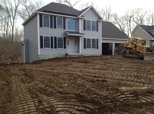 16 Cutter Dr, Stonington, CT 06378