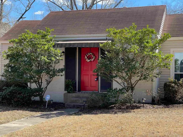 707 E 8th St, El Dorado, AR 71730