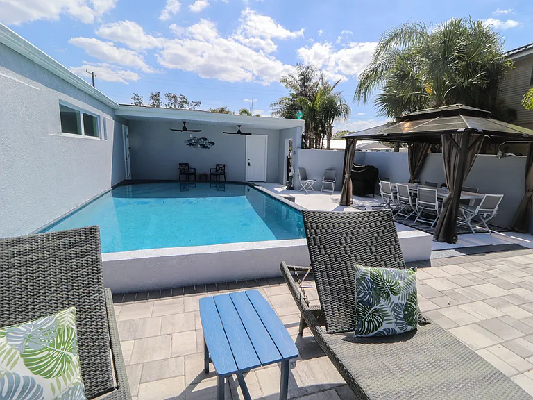 817 Blue Heron Blvd — Photo 13