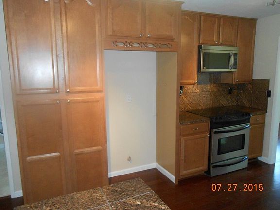 3rd image of 2728 Canyon Creek Dr