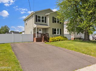 134 County Rd, Cliffwood, NJ 07721