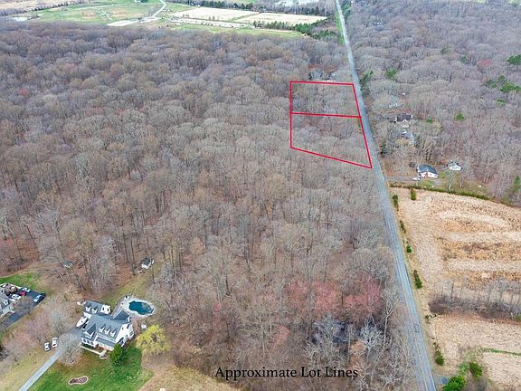 2nd image of 262 White Marsh Rd