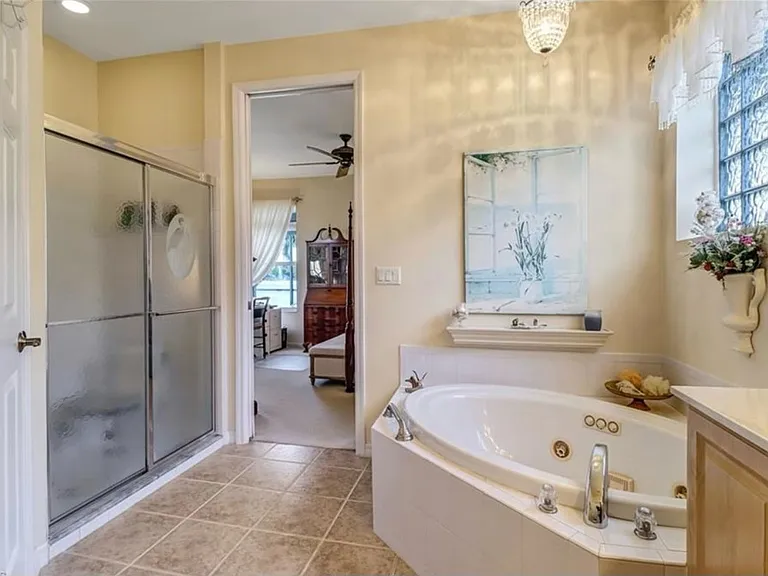 1041 Jardin Dr — Photo 12