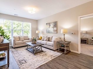 54 N Main St #206, Wharton, NJ 07885