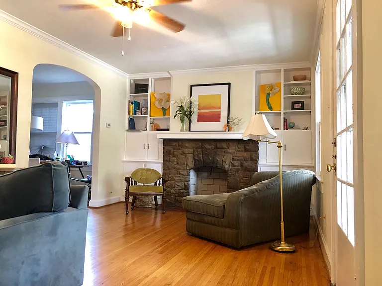 418 Iola Rd — Photo 3