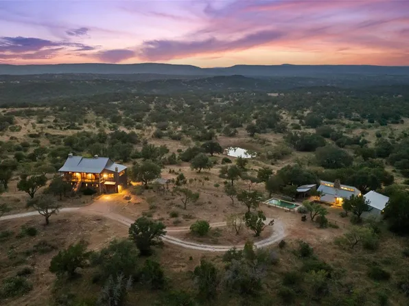 3503 Althaus Davis Rd, Fredericksburg, TX 78624