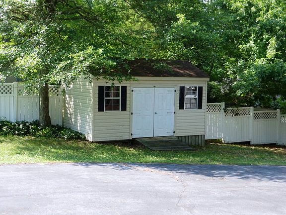5th image of 259 Wall Cove Ln