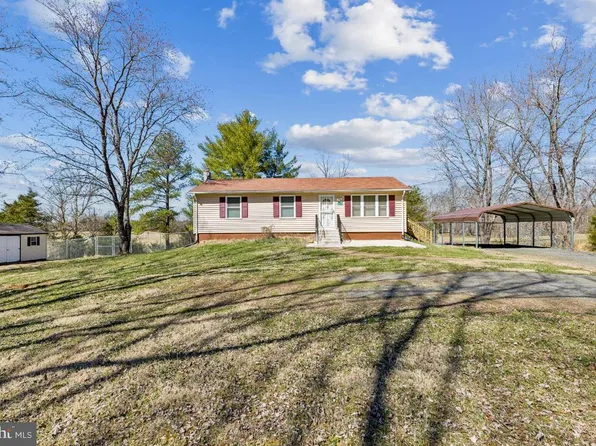 2374 Carriage Ford Rd, Catlett, VA 20119