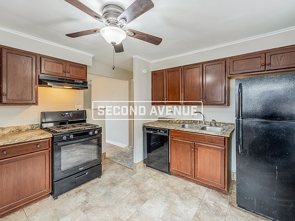2nd image of 9616 Glendale Rd