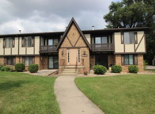 2012 Tracy Dr APT 4, Bloomington, IL 61704